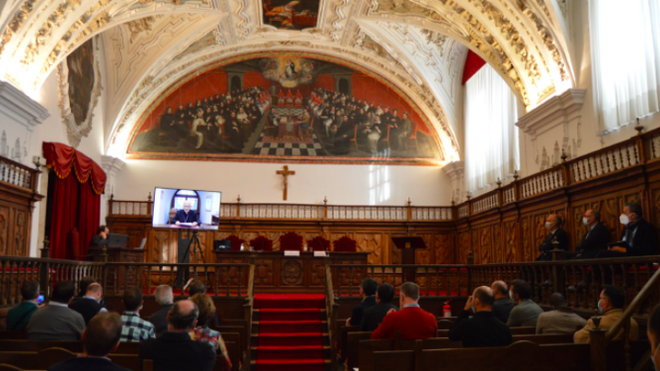 El cardenal Tolentino, durante su intervención, on line, en la UPSA