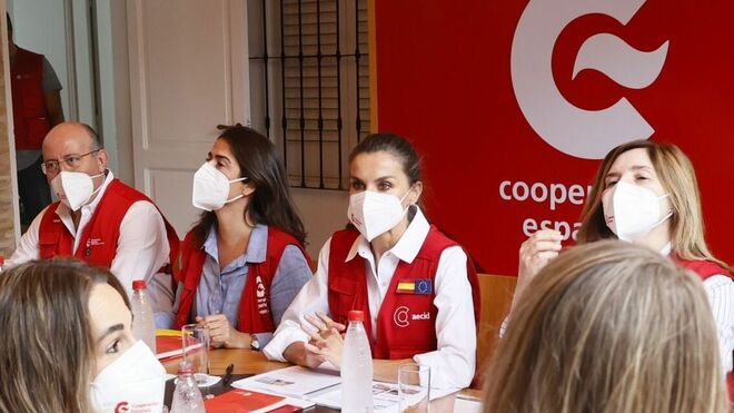 Fundación ETEA presenta su apuesta por el desarrollo sostenible a S.M. la Reina Letizia Ortiz