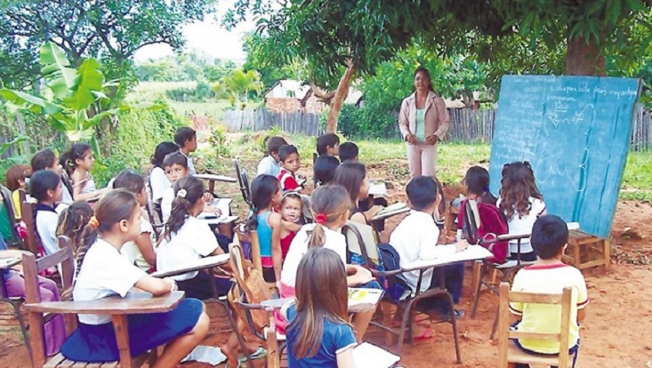 Condiciones precarias educación Paraguay