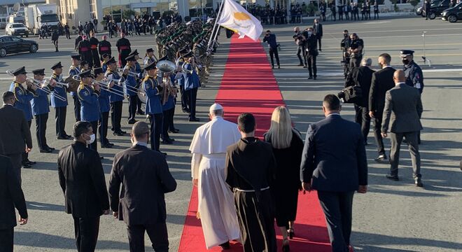 Francisco aterriza en Larnaca