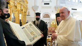 El Papa duerme en la "zona de nadie" que separa el norte y el sur de Chipre