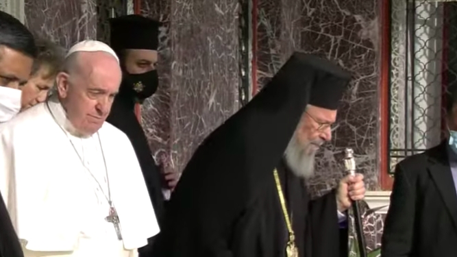 El Papa, junto a Crisóstomos