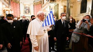 Un Papa profesor en la patria de Homero, Aristóteles y los clásicos