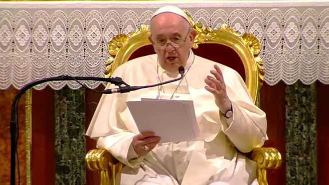 El Papa, con los religiosos católicos griegos