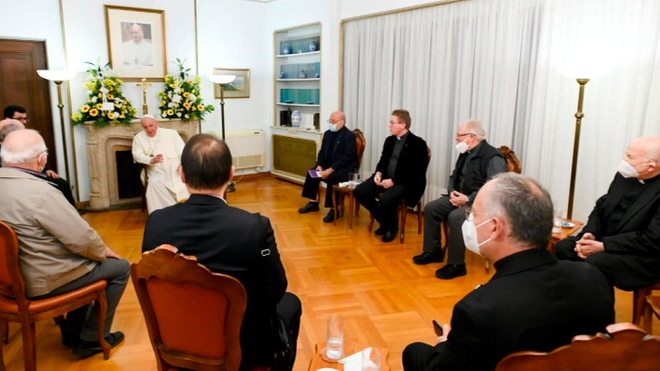 Francisco, con los jesuitas griegos
