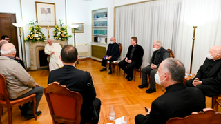 Francisco, con los jesuitas griegos