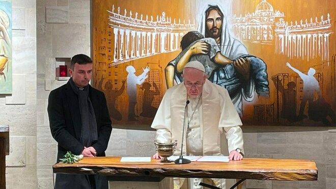 Francisco, a la comunidad del Cenáculo: "No tengamos miedo de nuestras miserias"