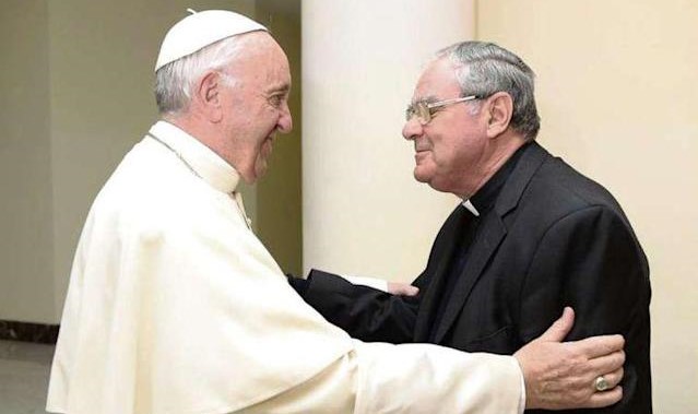 Papa Francisco con Mons. Ojea