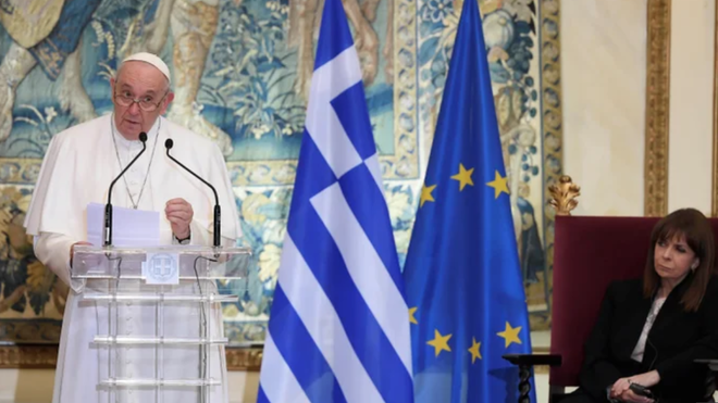 El Papa, en Atenas