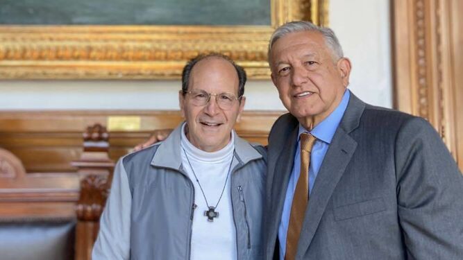 Solalinde y Andrés Manuel López Obrador.