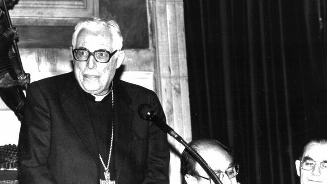 El cardenal Jubany en la entrega de la Medalla de Oro de la Generalitat.
