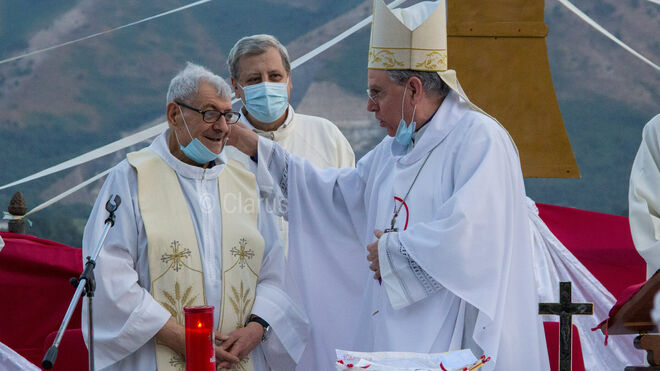 El obispo Giacomo Cirulli