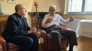 Moseñor Eloy Tato Losada con el obispo de Astorga, monseñor Fernández