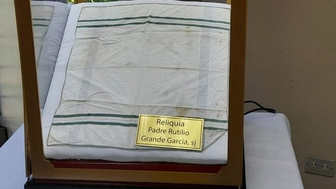 Pañuelo de Rutilio Grande