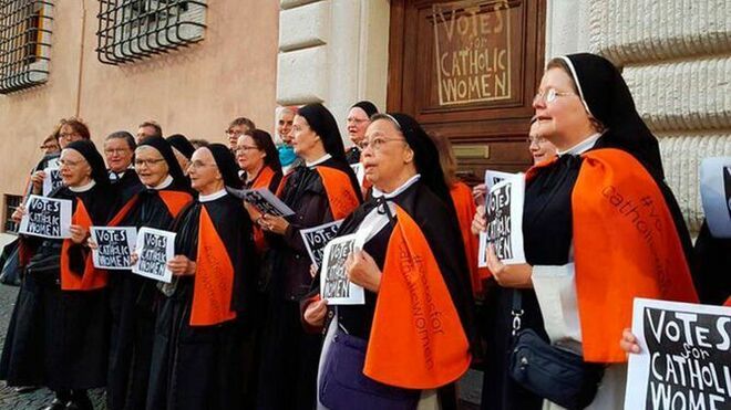 La ordenación de mujeres, reflexión presente en el Sínodo