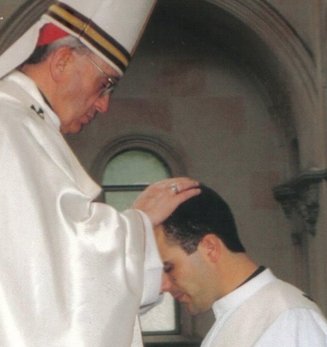 Ordenado por Bergoglio