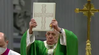 Francisco, con los Evangelios