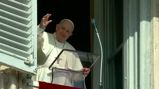 "Cuando el Evangelio entra en el hoy, lo llena de Dios", afirma el Papa