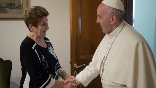 El Papa, con Mariella Enoc