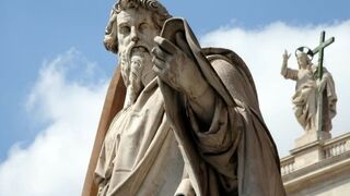 Estatua de San Pablo en el Vaticano