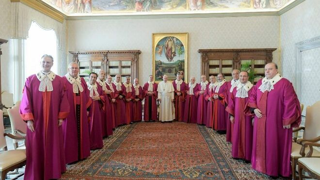 El Papa, con los miembros de la Rota