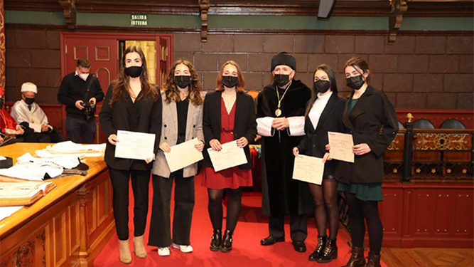 Investiduras Deusto