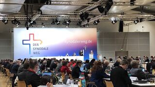 La Iglesia alemana acuerda pedir al Papa "flexibilizar" la norma del celibato para los sacerdotes