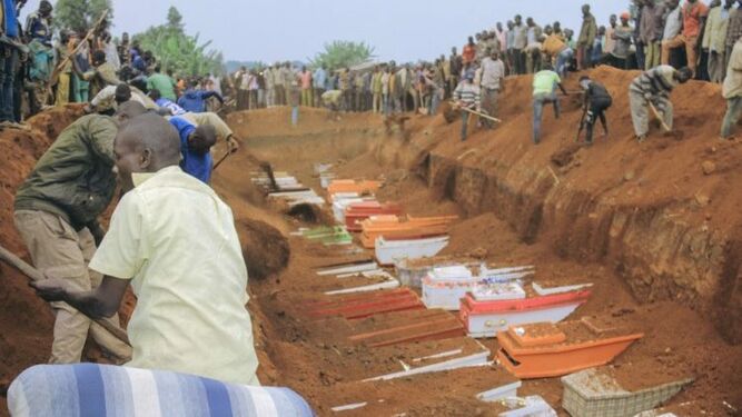 El Papa condena el "odioso ataque" a un campo de desplazados en Congo