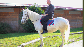 Munilla, con 'Txispa', a la espera de 'Bartola'