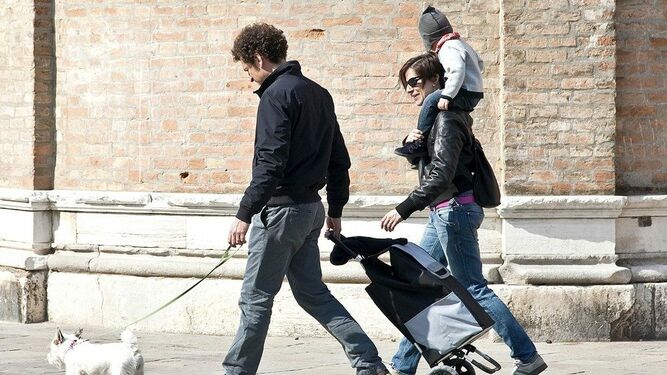 Familia