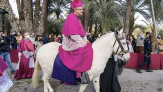 Munilla, a lomos de mula entrando en Orihuela