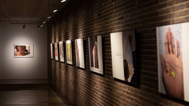 Exposición fotográfica 'Punto y seguimos. La vida'