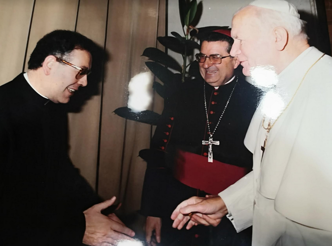 Con JUan Pablo II Y Díaz Merchán