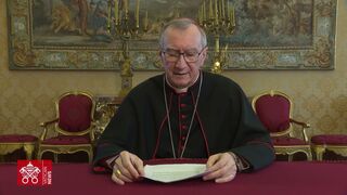 Parolin convocó al mundo a frenar "la locura y los horrores de la guerra"