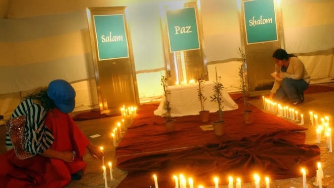 'Paz-shalom-salam'