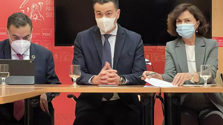 Héctor Gómez, la presidenta de la Comisión de Igualdad Carmen Calvo y el diputado Juan Cuatrecasas