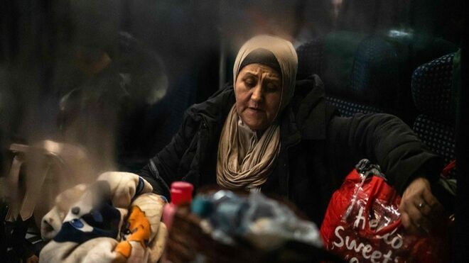 Una mujer ucraniana encuentra refugio en Rumanía