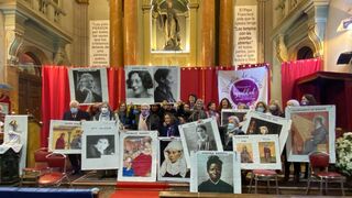 Las mujeres en la Iglesia... de San Antón