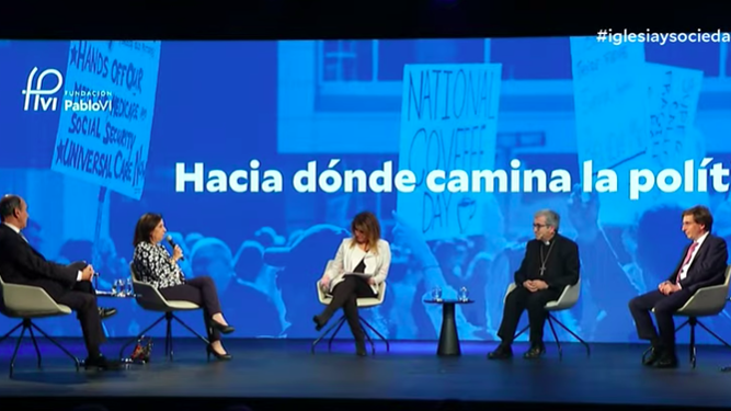 Debate sobre política en la Fundación Pablo VI