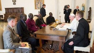 Francisco y representantes de Sudán del Sur