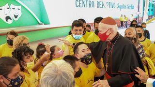 Cradenal Aguiar visita 'La Colmena'