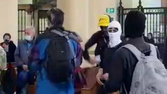 Unánime condena a la protesta de unos encapuchados en la catedral primada de Colombia