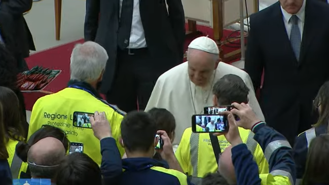 El Papa y lo sradioaficionados