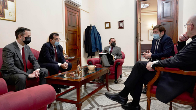 Reunión en el Palacio Episcopal valenciano con el Cónsul Honorario de Ucrania