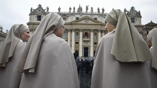 Monjas en el Vaticano