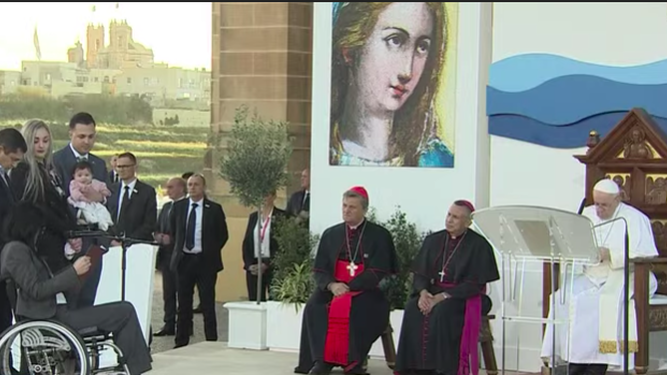 Los cuatro testimonios, junto al Papa en el santuario