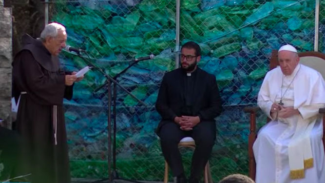 El responsable del centro, con el Papa Francisco