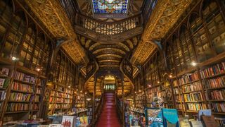 Memorias, análisis, dolor y Resurrección: las propuestas de abril en la Tienda RD