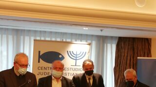 Cristianos, judíos y musulmanes españoles rezan juntos por el fin de la guerra en Ucrania