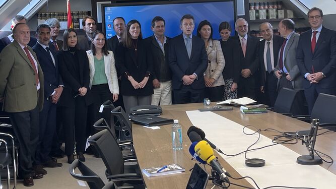 'Foto de familia' del equipo de Cremades